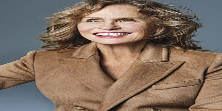 78-year-old supermodel Lauren Hutton poses ‘topless’ and comes up with some tips!